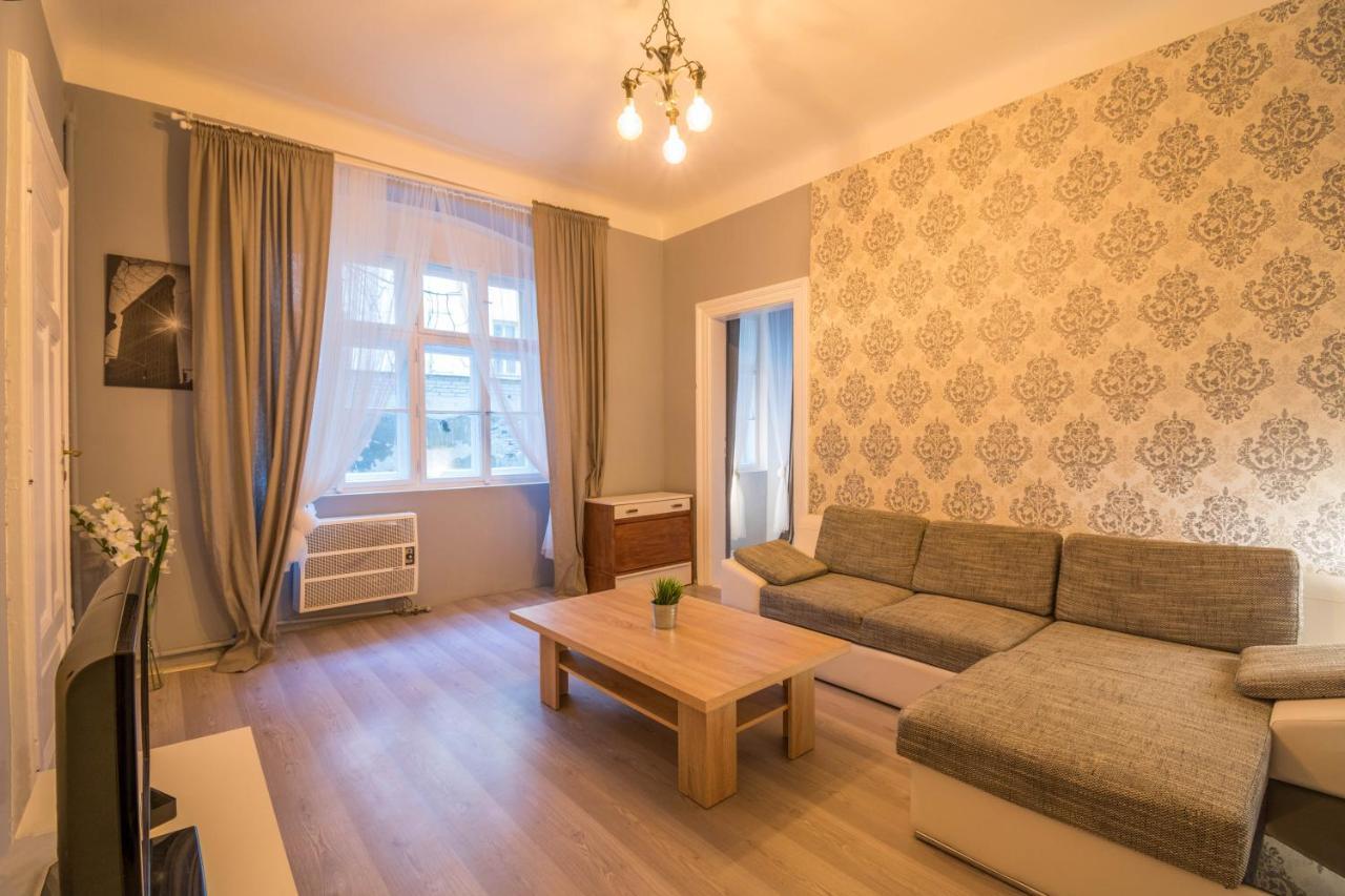 Chest Design Apartments Прага Екстер'єр фото