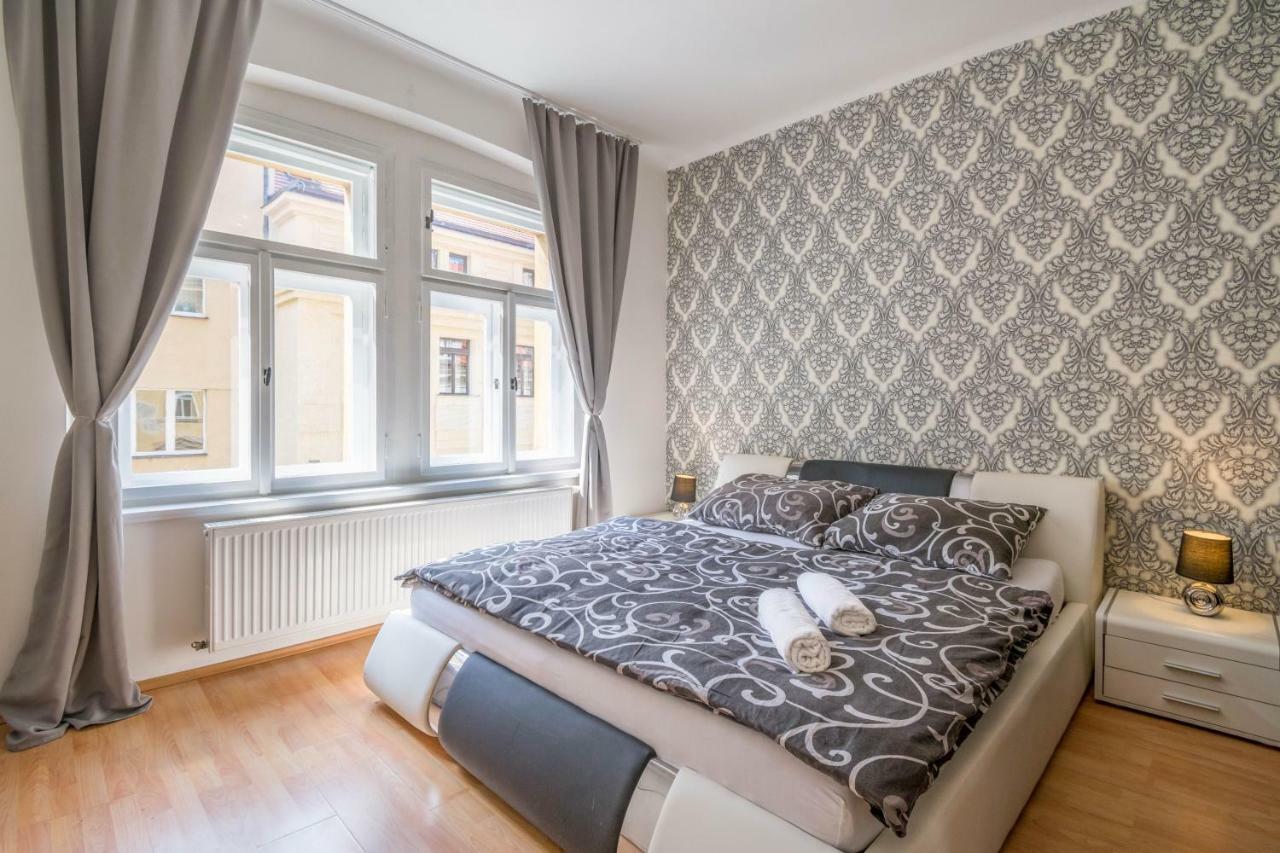 Chest Design Apartments Прага Екстер'єр фото